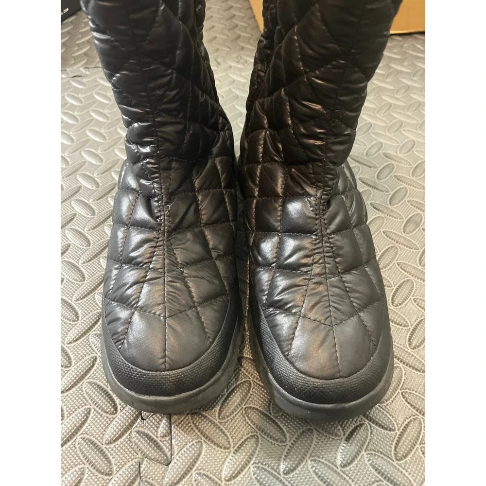 The North Face Thermoball Button-Up Boots Womens 10 Black Quilted NF0A2T5K